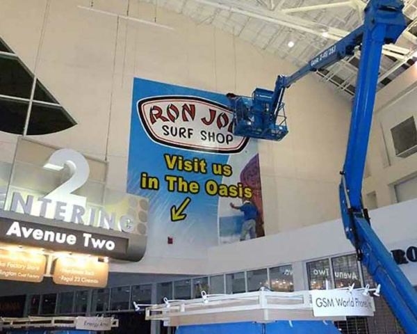 wall-mural-installation-lift_ron-jon wall mural installation lift iron ron jon